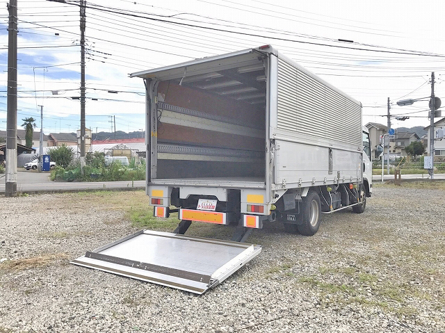 いすゞエルフアルミウイング小型（2t・3t）[写真02]