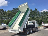 三菱ふそうスーパーグレートダンプ大型（10t）[写真02]