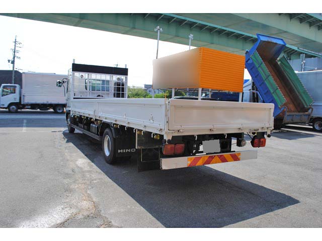 日野レンジャー平ボディ中型（4t）[写真02]