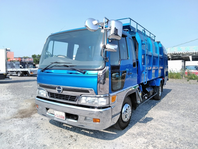 日野レンジャーパッカー車（塵芥車）中型（4t）[写真01]