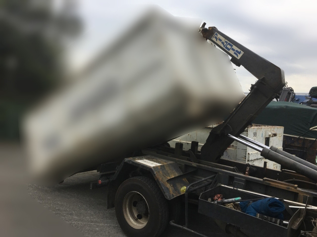 UDトラックスコンドルアームロール中型（4t）[写真02]