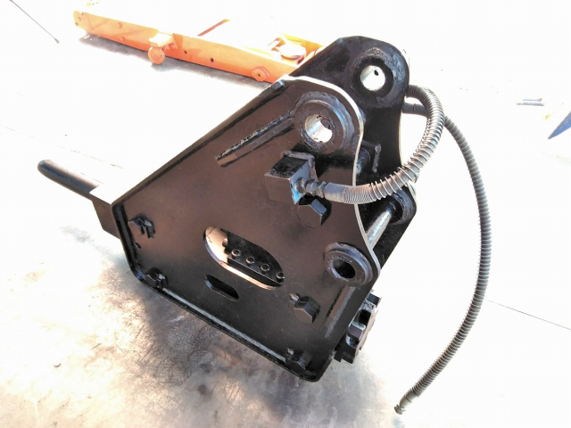 その他のメーカー油圧ブレーカ[写真02]