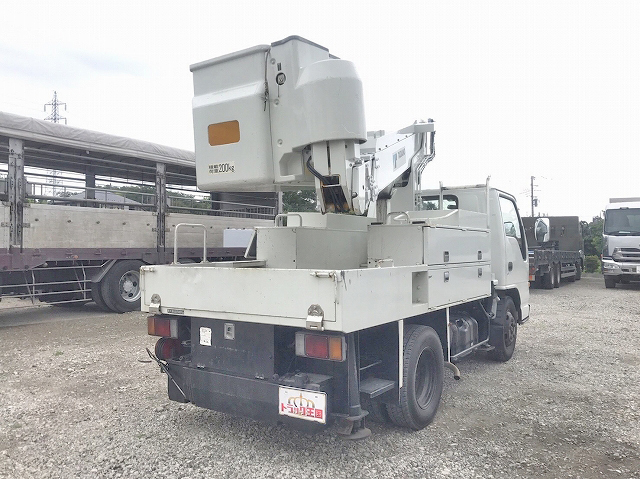 いすゞエルフ高所作業車小型（2t・3t）[写真02]