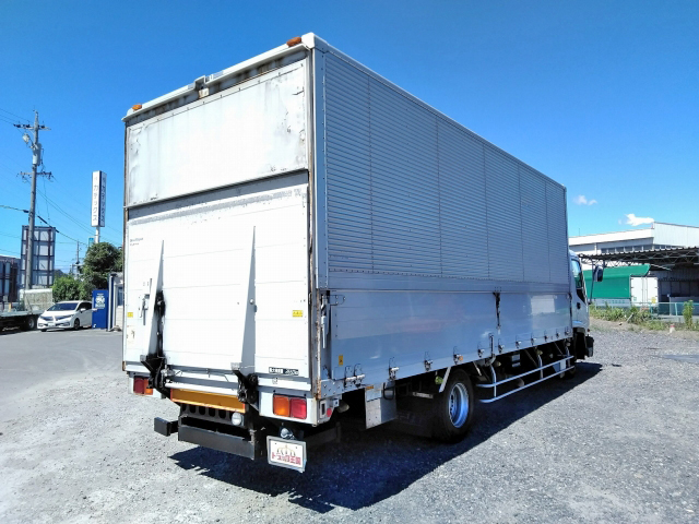 いすゞフォワードアルミウイング中型（4t）[写真02]