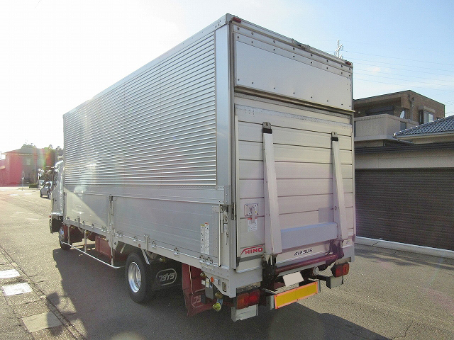 日野レンジャーアルミウイング中型（4t）[写真02]