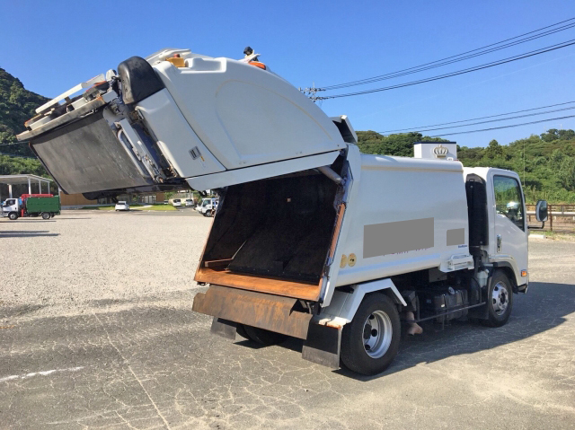 いすゞエルフパッカー車（塵芥車）小型（2t・3t）[写真02]