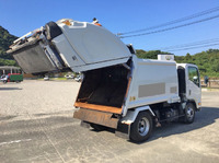 いすゞエルフパッカー車（塵芥車）小型（2t・3t）[写真02]