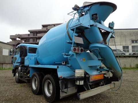 UDトラックスビッグサムミキサー車（コンクリートミキサー）大型（10t）[写真02]