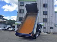 三菱ふそうスーパーグレートダンプ大型（10t）[写真02]