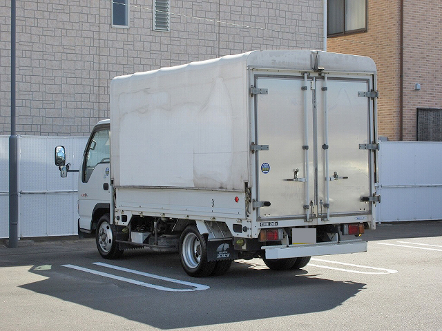 いすゞエルフ幌ウイング小型（2t・3t）[写真02]