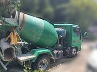 いすゞエルフミキサー車（コンクリートミキサー）小型（2t・3t）[写真02]