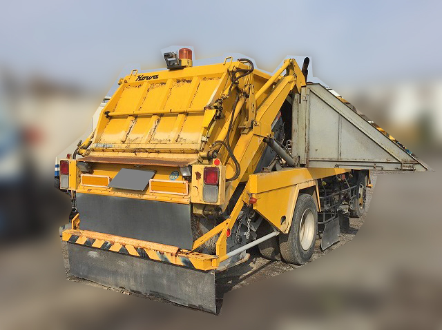 いすゞフォワード清掃車増トン（6t・8t）[写真02]