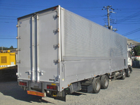 いすゞギガアルミウイング大型（10t）[写真02]