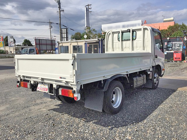 トヨタトヨエース平ボディ小型（2t・3t）[写真02]