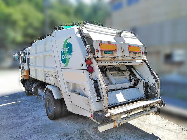 UDトラックスコンドルパッカー車（塵芥車）中型（4t）[写真02]