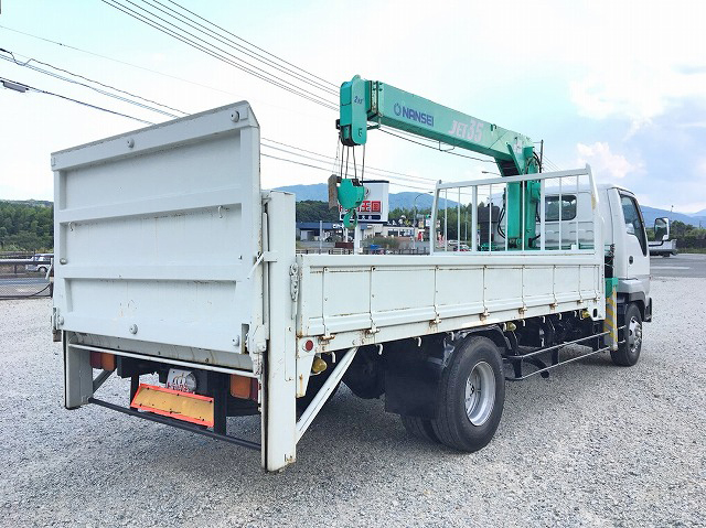 いすゞフォワードジャストンクレーン3段中型（4t）[写真02]