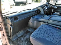 UDトラックスビッグサムミキサー車（コンクリートミキサー）大型（10t）[写真29]