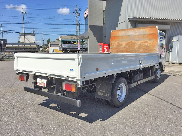 いすゞエルフ平ボディ小型（2t・3t）[写真02]