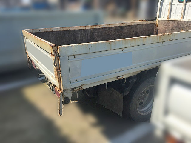 いすゞエルフ平ボディ小型（2t・3t）[写真02]