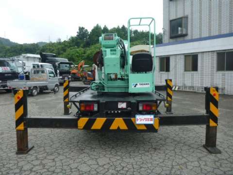 いすゞエルフ穴掘建柱車小型（2t・3t）[写真02]