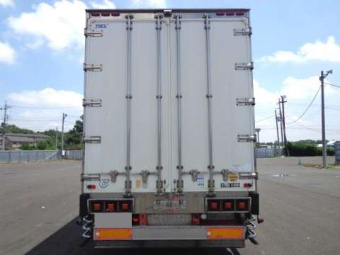 三菱ふそうスーパーグレートアルミウイング大型（10t）[写真02]