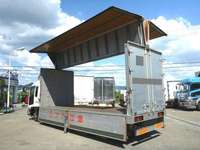 いすゞフォワードアルミウイング中型（4t）[写真02]