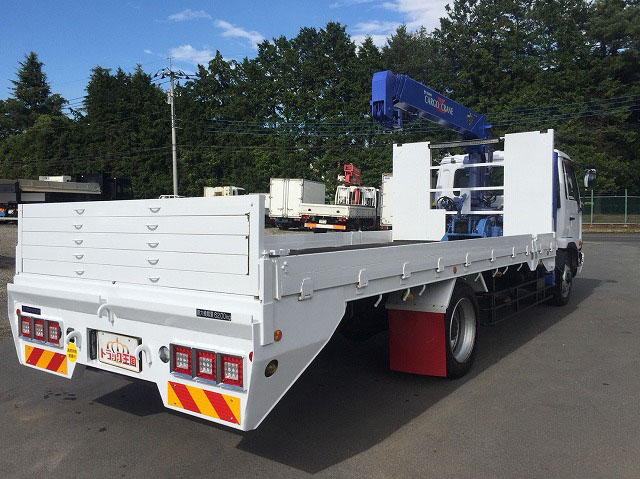 UDトラックスコンドルセルフクレーン4段増トン（6t・8t）[写真02]