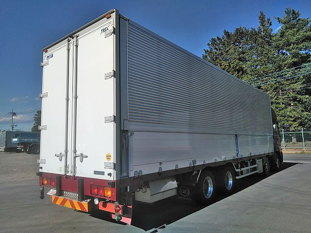 UDトラックスクオンアルミウイング大型（10t）[写真02]