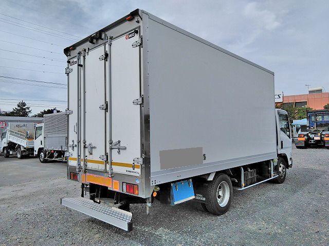 いすゞエルフ冷凍車（冷蔵車）小型（2t・3t）[写真02]