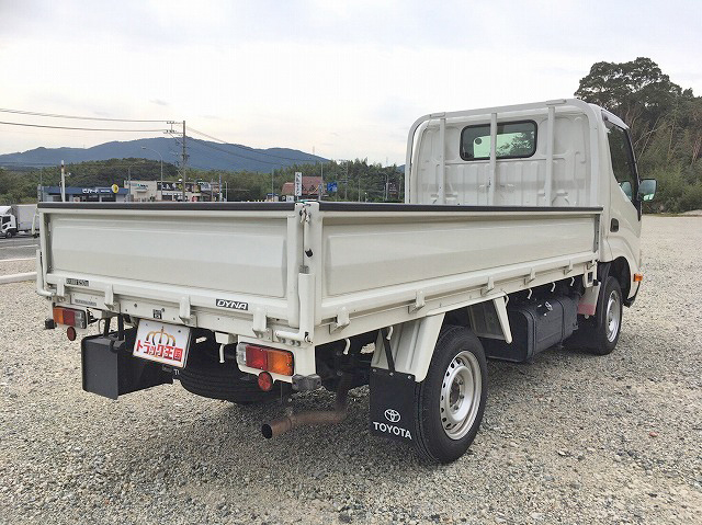 トヨタダイナ平ボディ小型（2t・3t）[写真02]