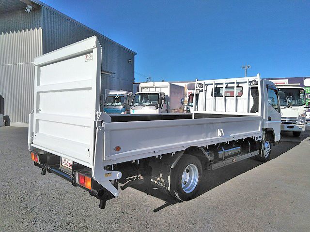 三菱ふそうキャンター平ボディ小型（2t・3t）[写真02]