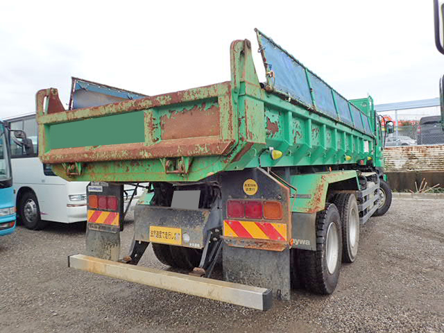 いすゞギガダンプ大型（10t）[写真02]