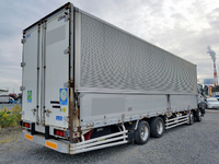 いすゞギガアルミウイング大型（10t）[写真02]