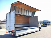 日野レンジャーアルミウイング中型（4t）[写真02]