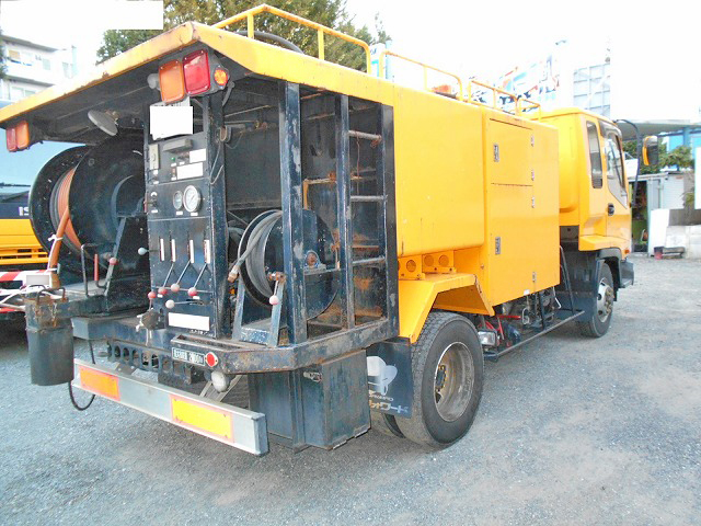 いすゞフォワード高圧洗浄車中型（4t）[写真02]