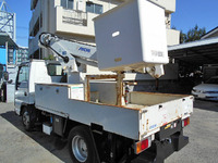 いすゞエルフ高所作業車小型（2t・3t）[写真02]