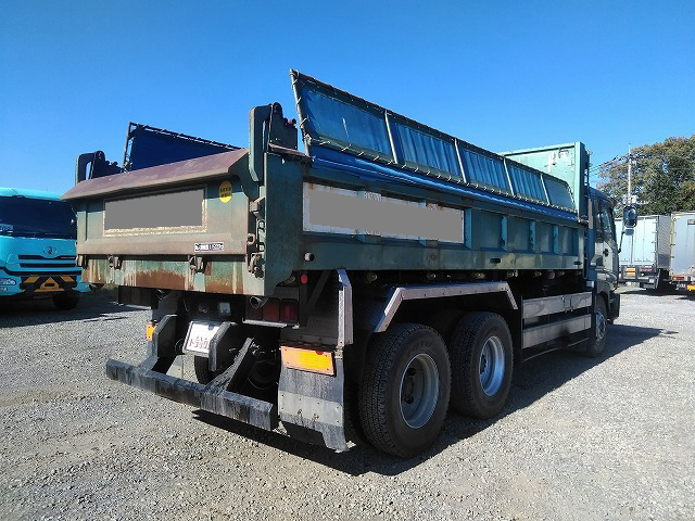 いすゞギガダンプ大型（10t）[写真02]