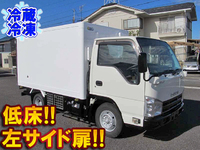 いすゞエルフ冷凍車（冷蔵車）小型（2t・3t）[写真01]