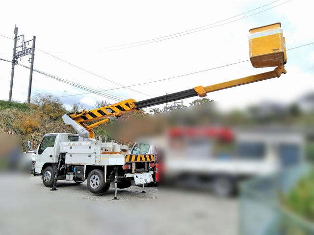 いすゞエルフ高所作業車小型（2t・3t）[写真02]