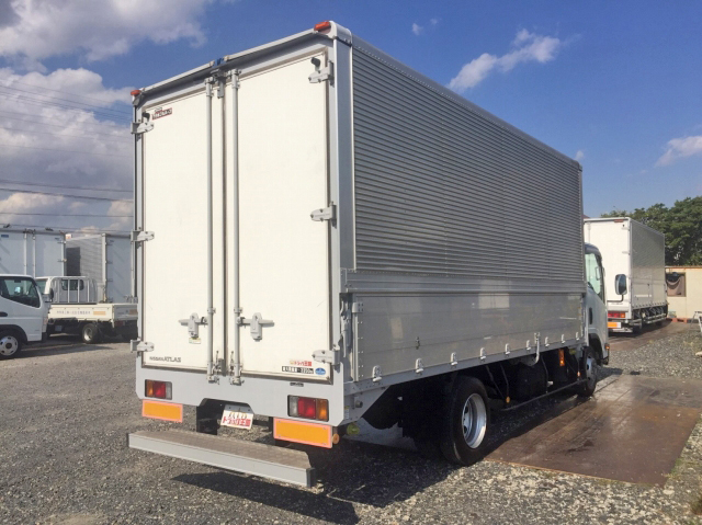 日産アトラスアルミウイング小型（2t・3t）[写真02]