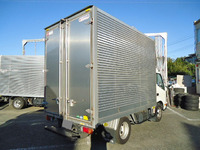 トヨタトヨエースアルミバン小型（2t・3t）[写真02]