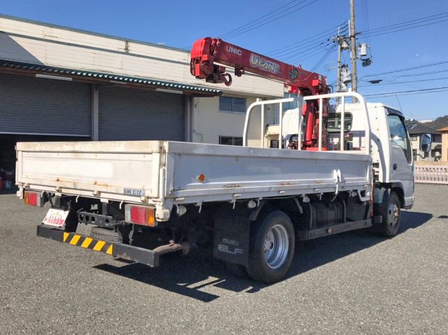 いすゞエルフユニック3段小型（2t・3t）[写真02]