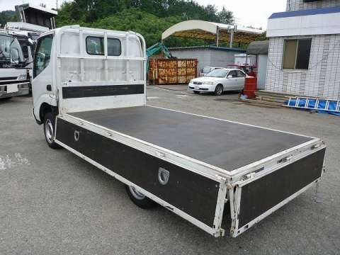 トヨタトヨエース平ボディ小型（2t・3t）[写真02]
