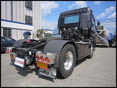 いすゞギガトレーラーヘッド（トラクターヘッド）大型（10t）[写真02]