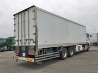 UDトラックスクオン冷凍車（冷蔵車）大型（10t）[写真02]