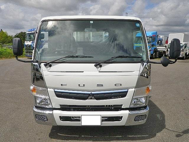 三菱ふそうキャンター平ボディ小型（2t・3t）[写真02]