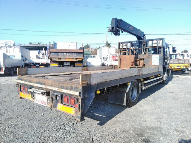 いすゞフォワードセルフクレーン4段増トン（6t・8t）[写真02]