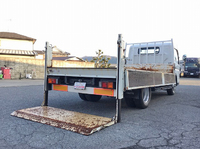 三菱ふそうキャンター平ボディ小型（2t・3t）[写真02]