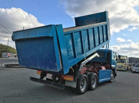 いすゞフォワード深ダンプ（土砂禁ダンプ）増トン（6t・8t）[写真02]