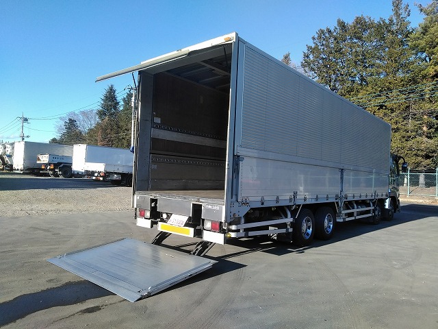 三菱ふそうスーパーグレートアルミウイング大型（10t）[写真02]